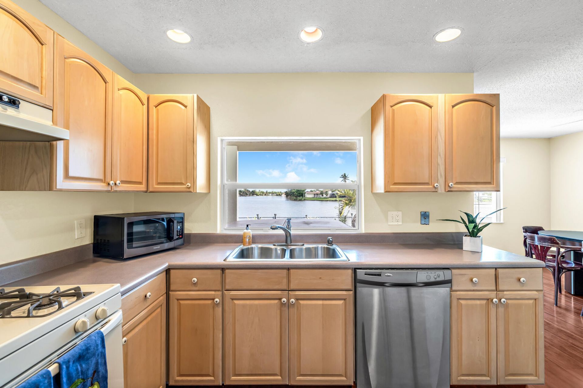 11951 NW 35th Street, Sunrise, FL 33323 Photo