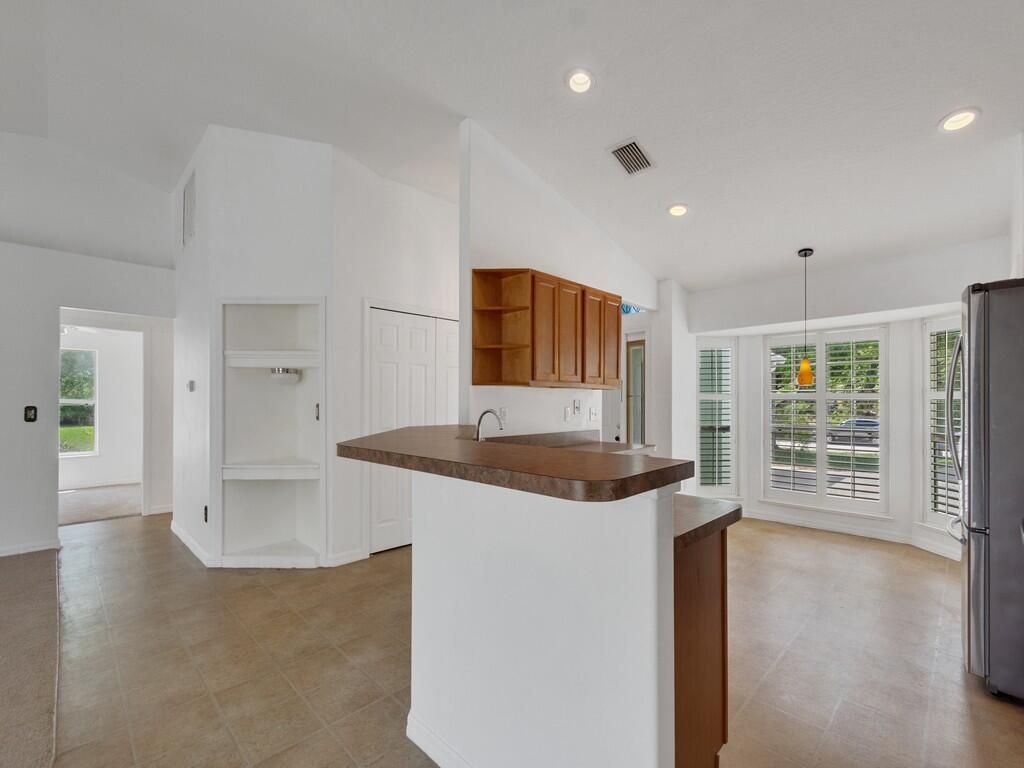 9084 102nd Avenue, Vero Beach, FL 32967 Photo