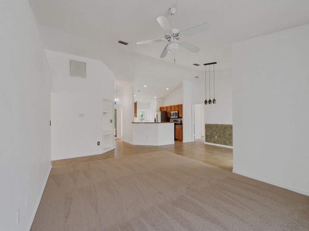 9084 102nd Avenue, Vero Beach, FL 32967 Photo