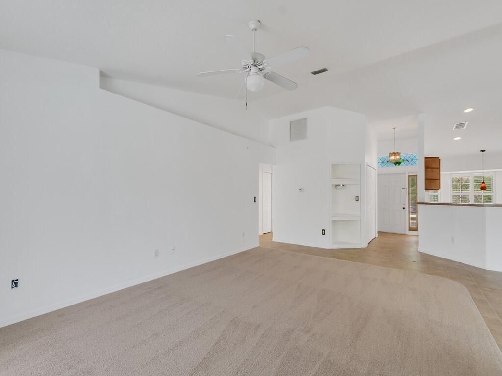 9084 102nd Avenue, Vero Beach, FL 32967 Photo