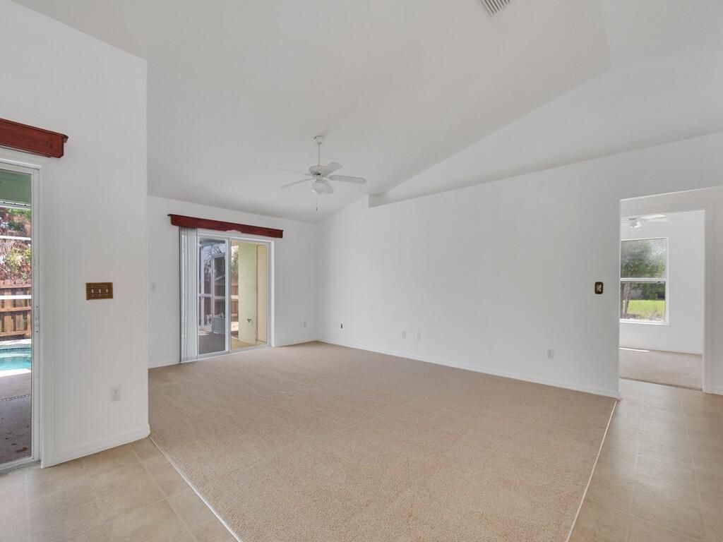 9084 102nd Avenue, Vero Beach, FL 32967 Photo