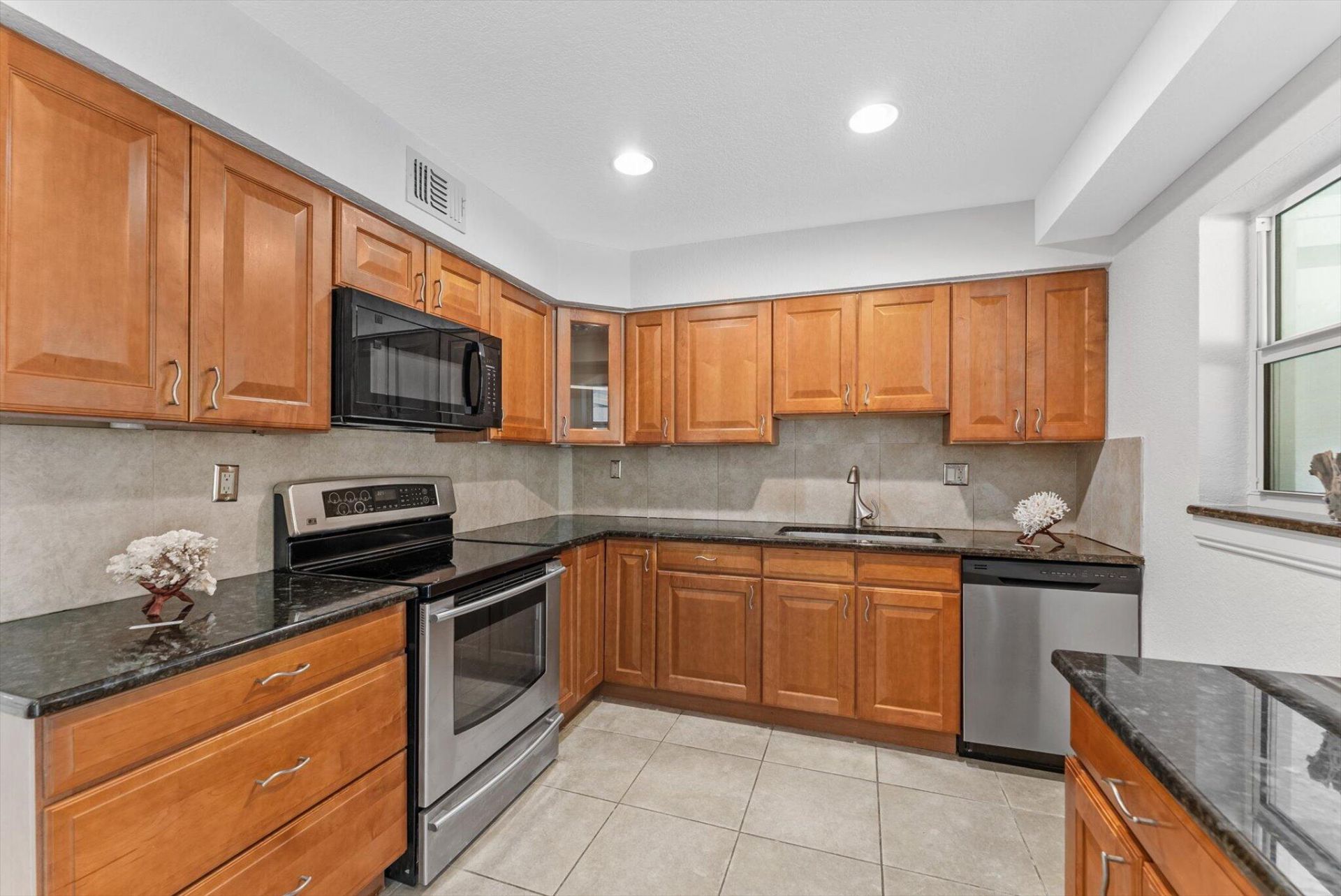 4822 NW 2nd Terrace, Boca Raton, FL 33431 Photo