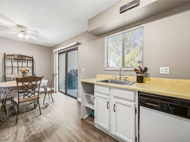 4449 Cushing Lane, Richmond Heights, OH 44143 Photo 6