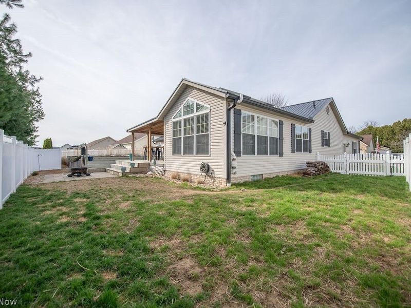 316 Creekside Road SE, New Philadelphia, OH 44663 Photo 3