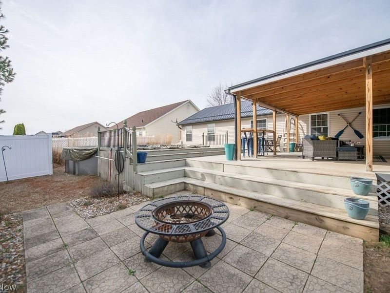 316 Creekside Road SE, New Philadelphia, OH 44663 Photo 6