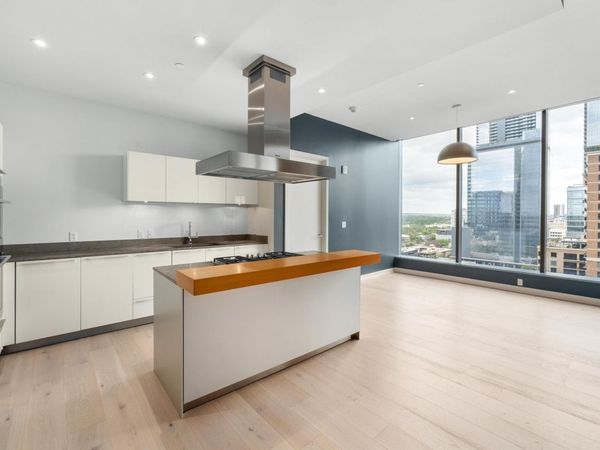 210 Lavaca ST, Unit 1810, Austin, TX 78701