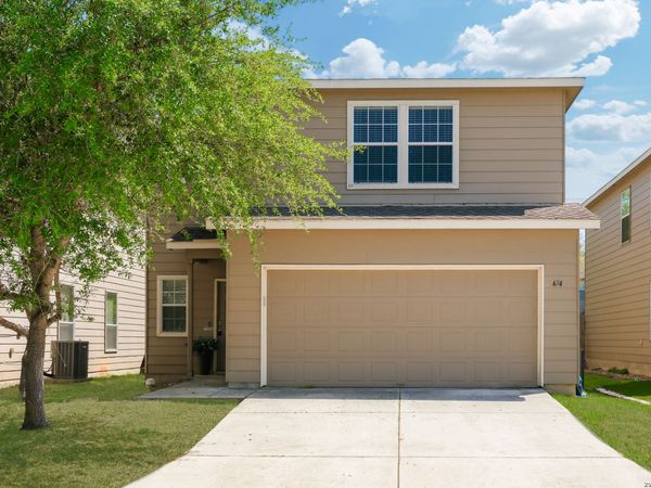 474 Walnut Crest, Selma, TX 78154