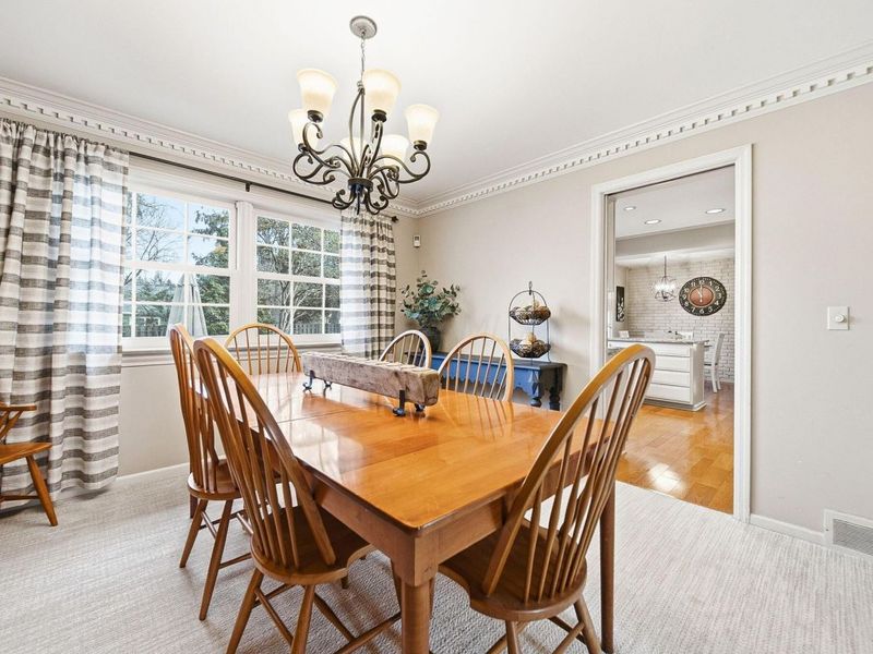 2682 Lane Road, Columbus, OH 43220 Photo 10