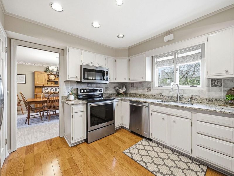 2682 Lane Road, Columbus, OH 43220 Photo 12