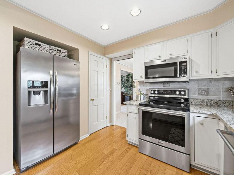 2682 Lane Road, Columbus, OH 43220 Photo 14