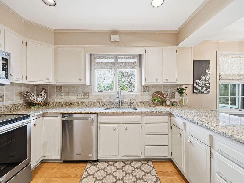 2682 Lane Road, Columbus, OH 43220 Photo 15