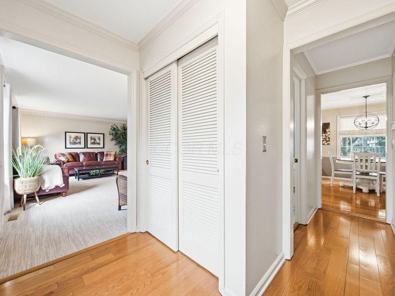 2682 Lane Road, Columbus, OH 43220 Photo 3