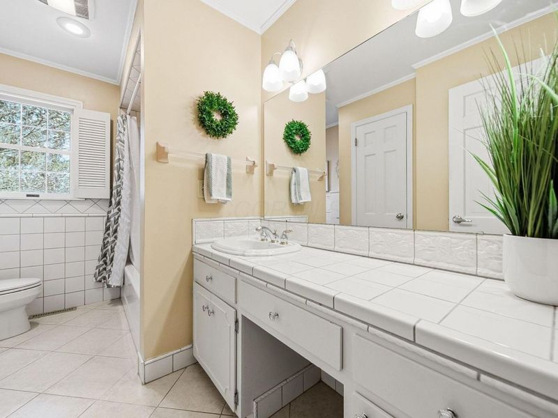 2682 Lane Road, Columbus, OH 43220 Photo 37