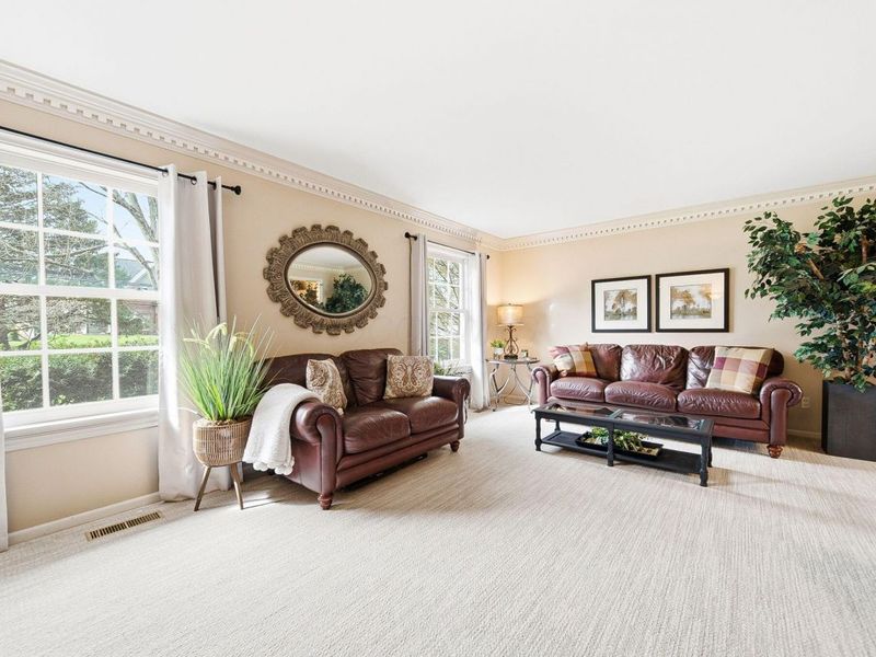 2682 Lane Road, Columbus, OH 43220 Photo 5