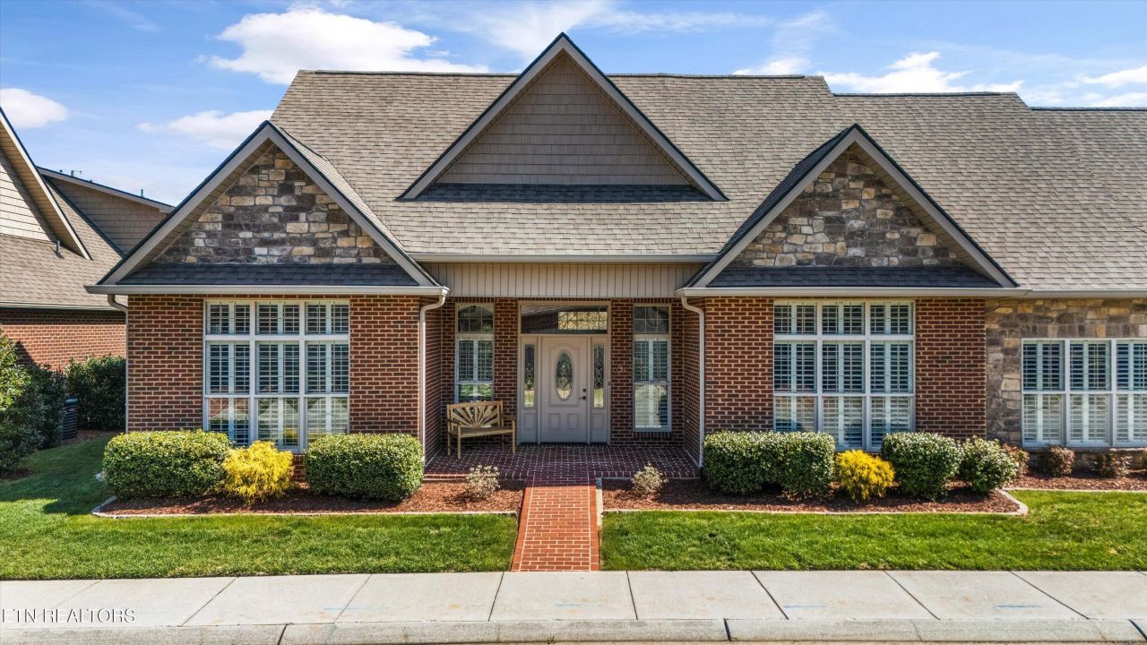 430 Savannah Village Drive, Maryville, TN 37803 Main Photo