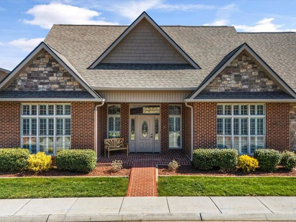 430 Savannah Village Drive, Maryville, TN 37803