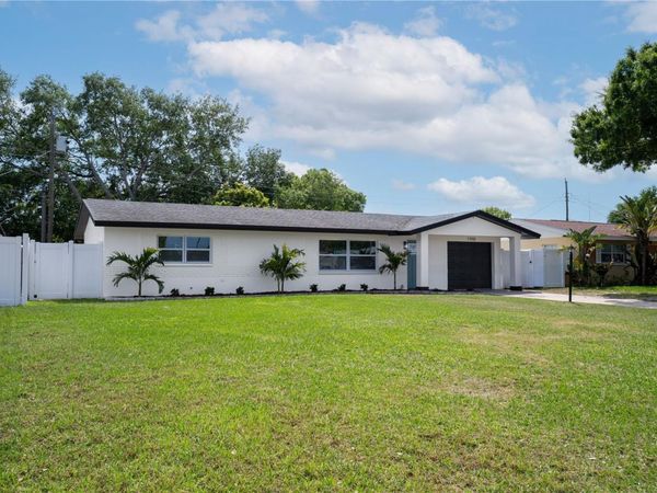 11932 85TH TERRACE , SEMINOLE, FL 33772