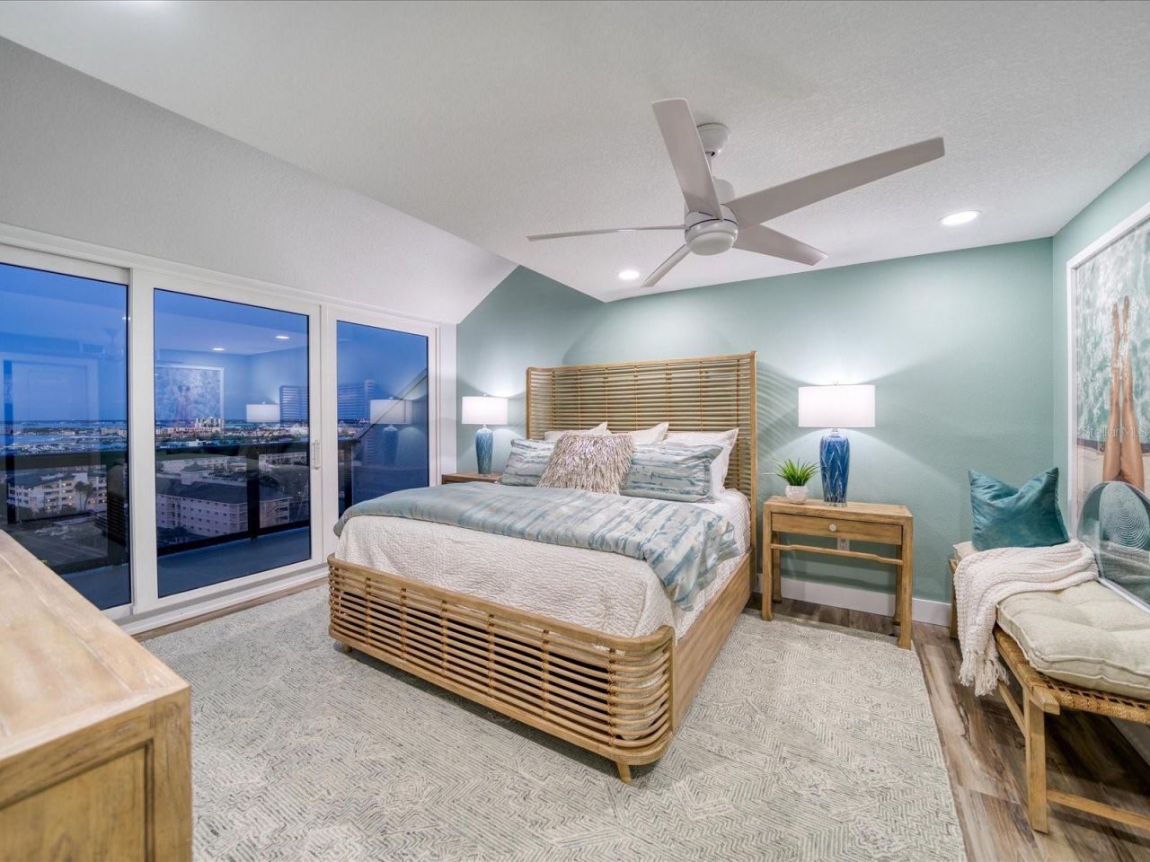 450 Gulfview Boulevard S, Unit 1708, Clearwater, FL 33767 Photo