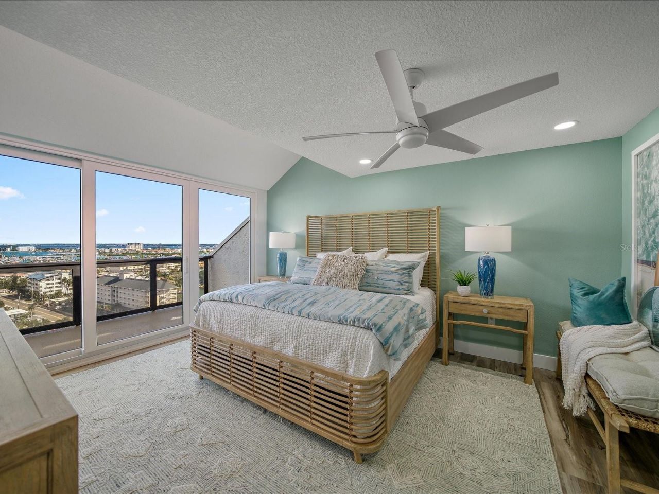 450 Gulfview Boulevard S, Unit 1708, Clearwater, FL 33767 Photo