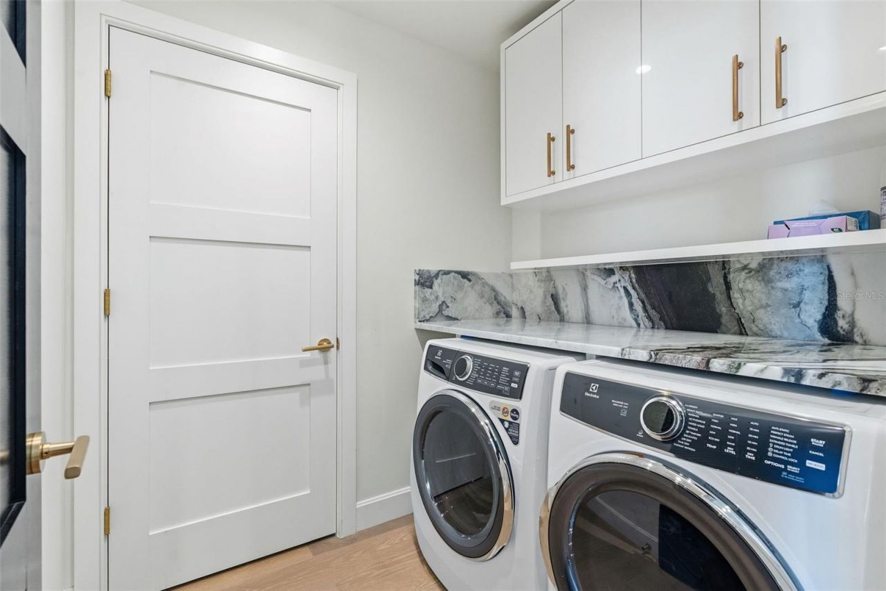 126 4th Avenue Ne, Unit 1401, Saint Petersburg, FL 33701 Photo