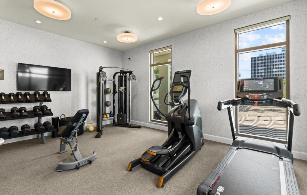 126 4th Avenue Ne, Unit 1401, Saint Petersburg, FL 33701 Photo