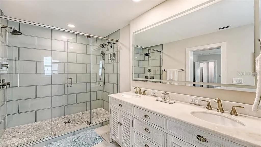 1857 Tulip Drive, Sarasota, FL 34239 Photo