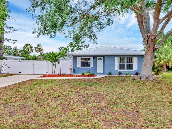 2715 52ND AVENUE TERRACE W, BRADENTON, FL 34207