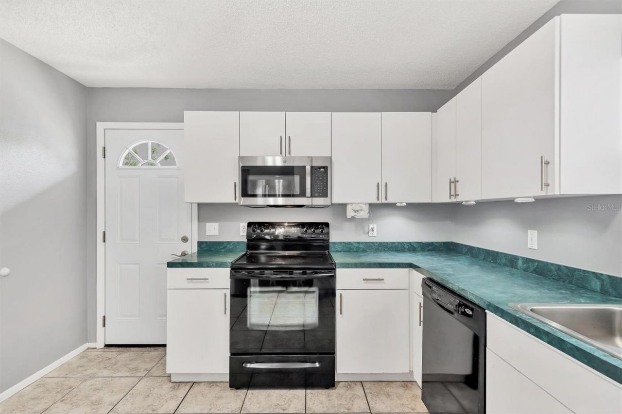 2715 52nd Avenue Terrace W, Bradenton, FL 34207 Photo