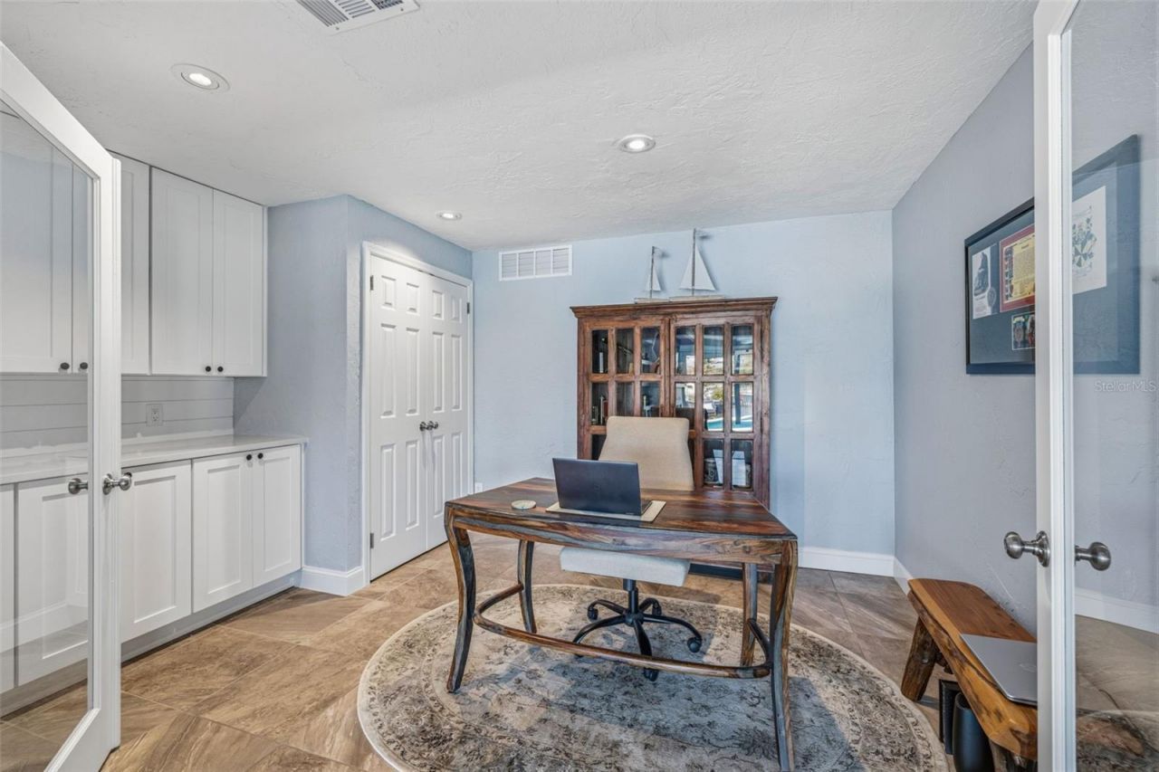 4310 40th Street S, Saint Petersburg, FL 33711 Photo