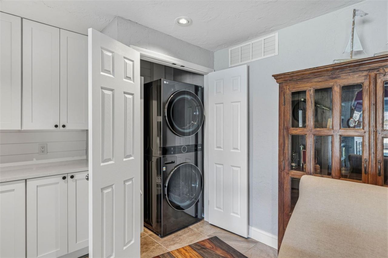 4310 40th Street S, Saint Petersburg, FL 33711 Photo