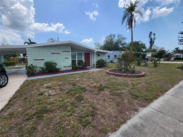 2120 BAYSHORE GARDENS PARKWAY , BRADENTON, FL 34207