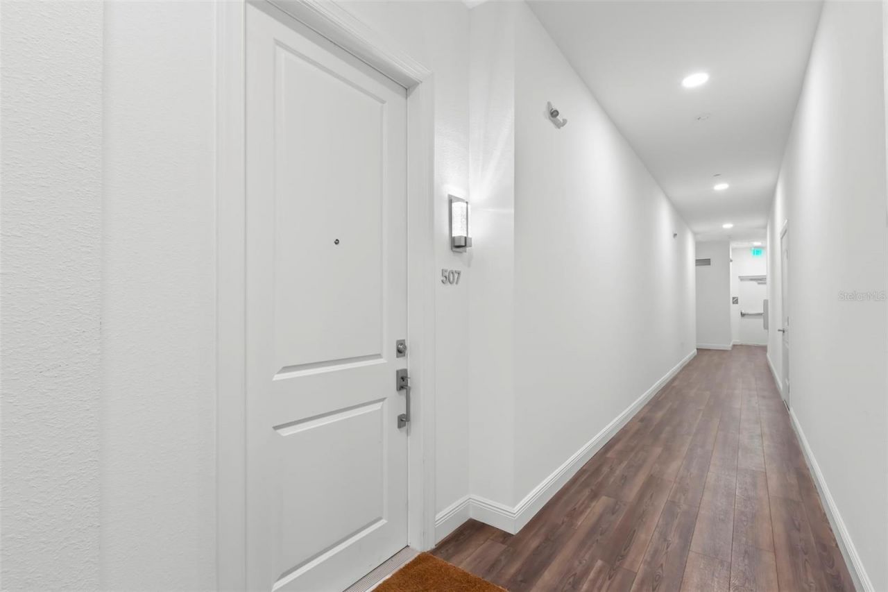 644 3rd Avenue S, Unit 507, Saint Petersburg, FL 33701 Photo