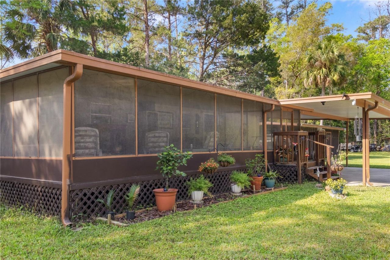 3650 SE 176th Place, Inglis, FL 34449 Photo