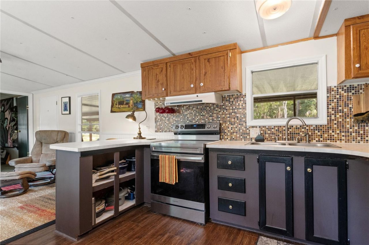 3650 SE 176th Place, Inglis, FL 34449 Photo