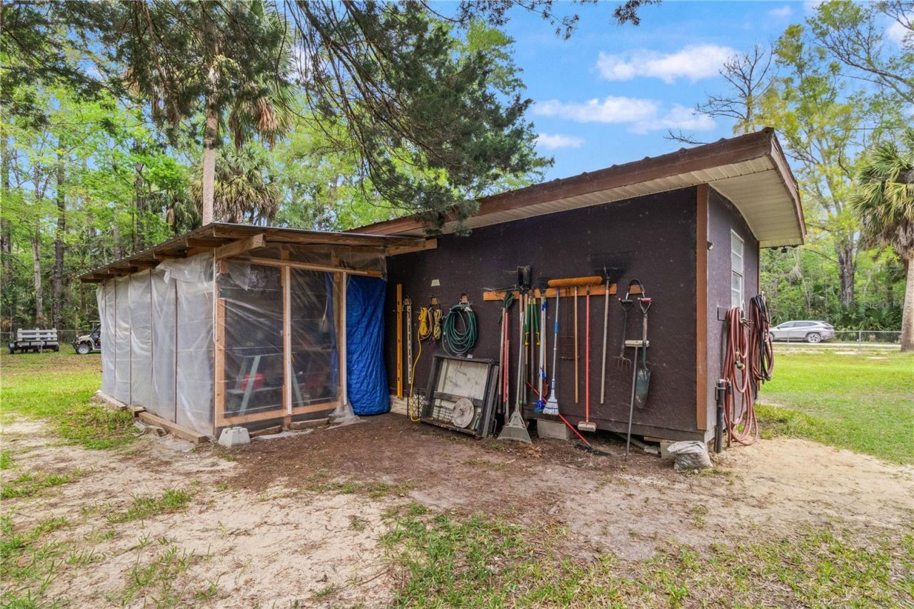 3650 SE 176th Place, Inglis, FL 34449 Photo