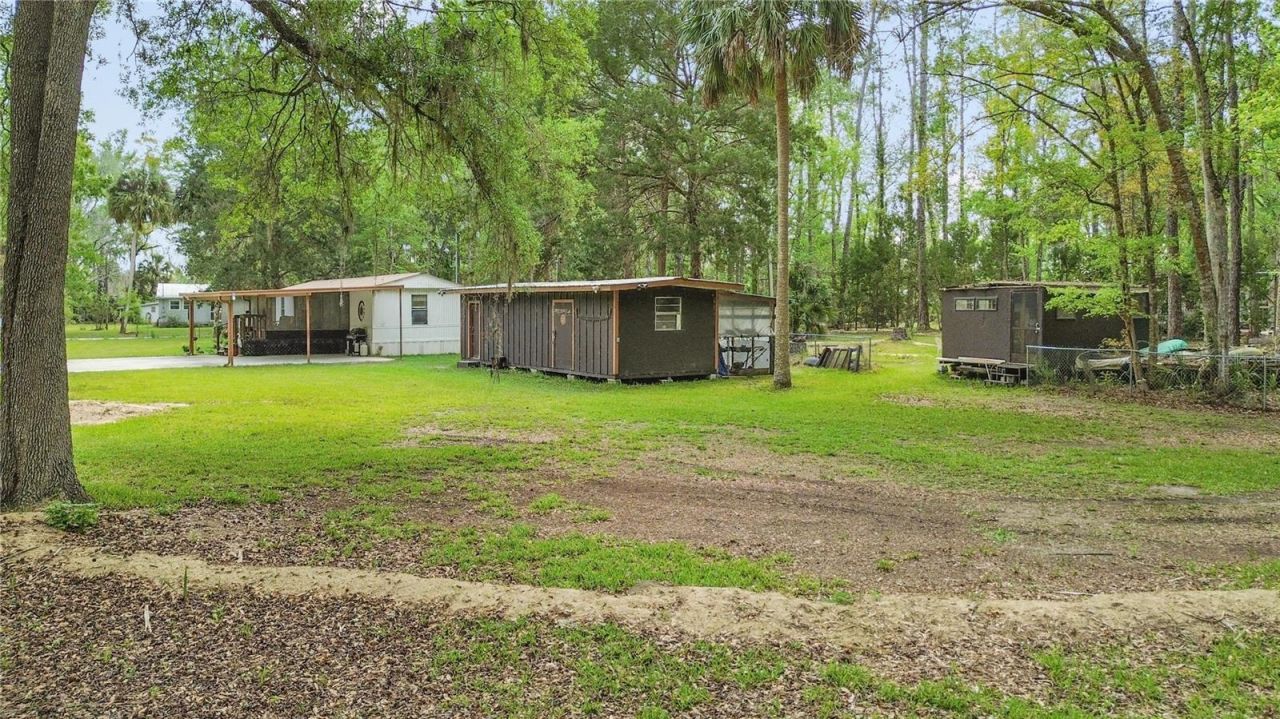 3650 SE 176th Place, Inglis, FL 34449 Photo