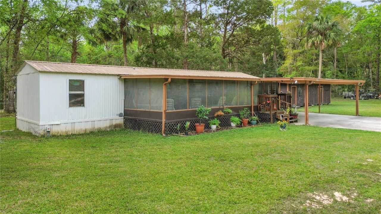3650 SE 176th Place, Inglis, FL 34449 Photo