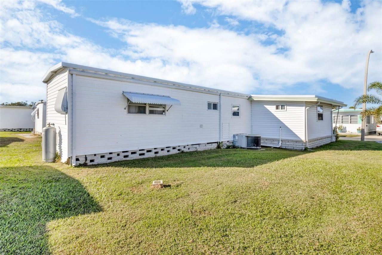 11200 Walsingham Road , Unit 124, Largo, FL 33778 Photo