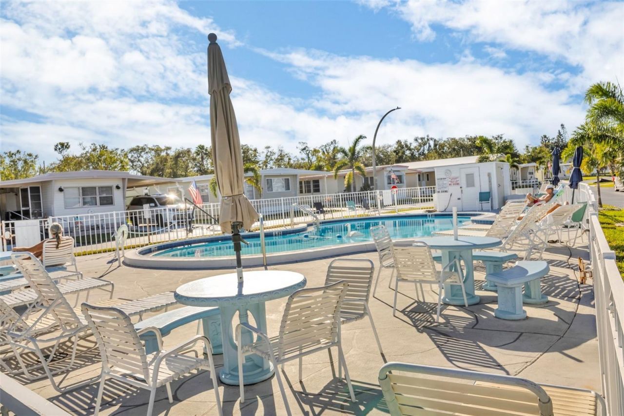 11200 Walsingham Road , Unit 124, Largo, FL 33778 Photo