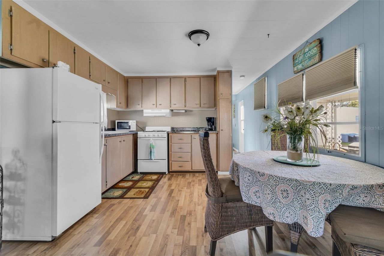 11200 Walsingham Road , Unit 124, Largo, FL 33778 Photo