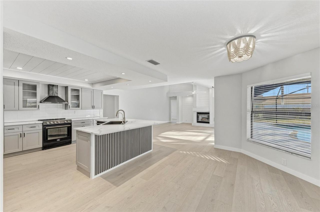 5328 Dominica Circle, Sarasota, FL 34233 Photo