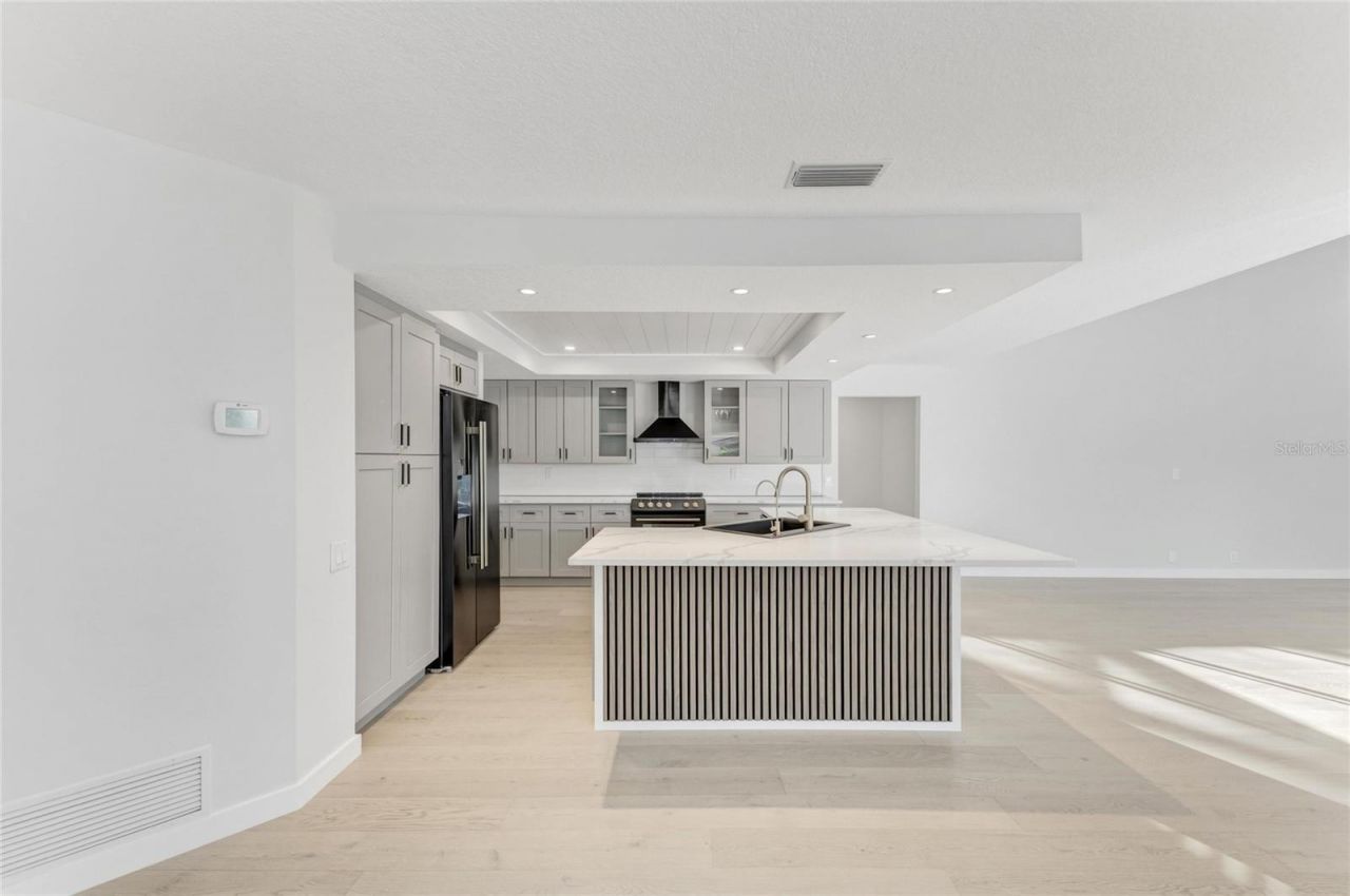 5328 Dominica Circle, Sarasota, FL 34233 Photo