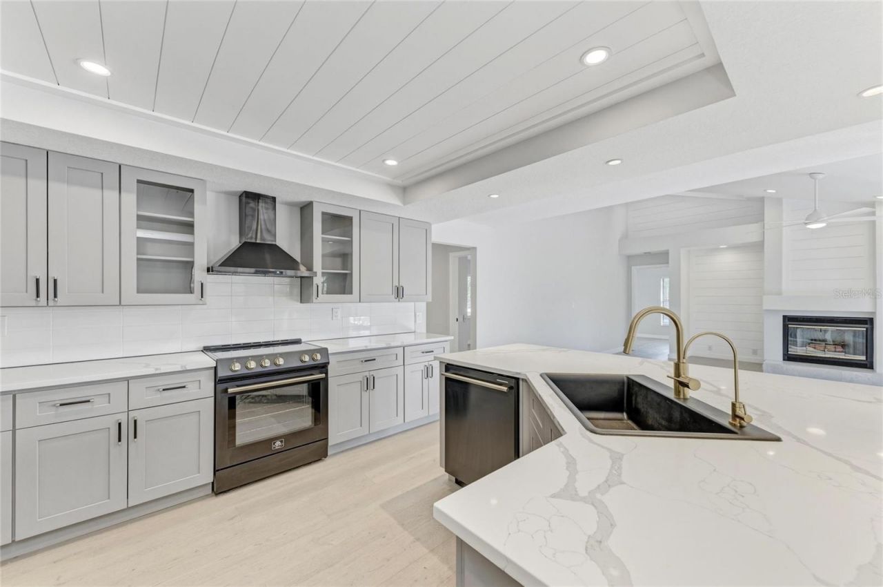 5328 Dominica Circle, Sarasota, FL 34233 Photo