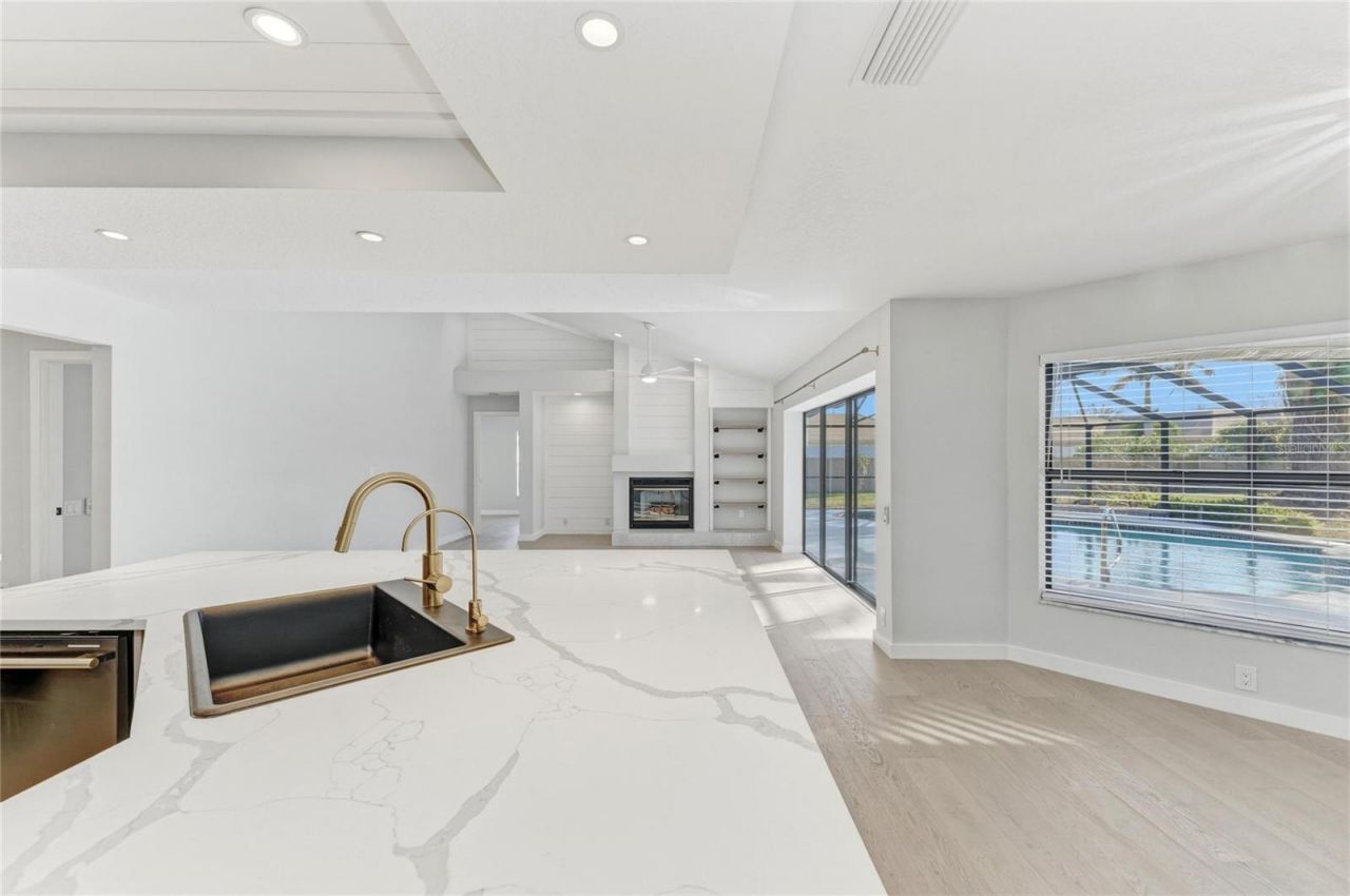 5328 Dominica Circle, Sarasota, FL 34233 Photo