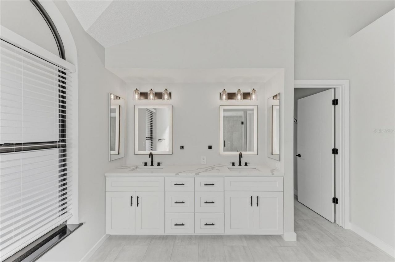 5328 Dominica Circle, Sarasota, FL 34233 Photo