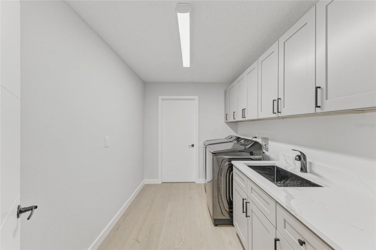 5328 Dominica Circle, Sarasota, FL 34233 Photo