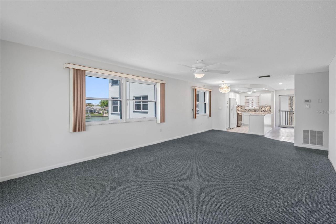 5960 30th Avenue S, Unit 312, Gulfport, FL 33707 Photo