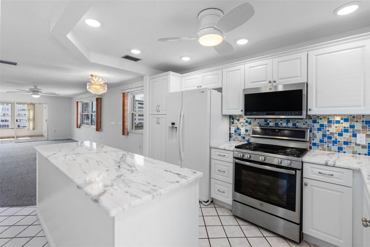 5960 30th Avenue S, Unit 312, Gulfport, FL 33707 Photo