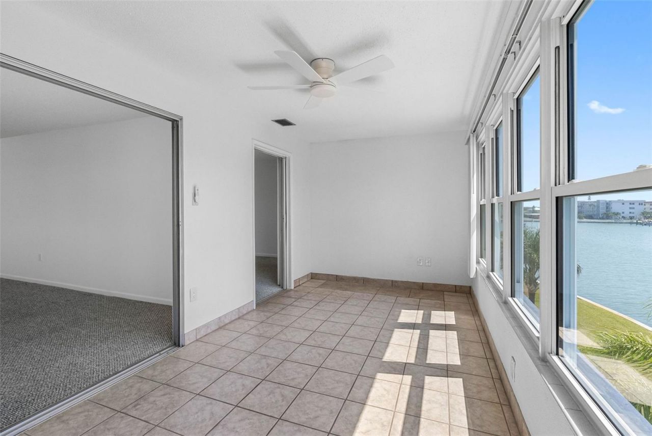 5960 30th Avenue S, Unit 312, Gulfport, FL 33707 Photo