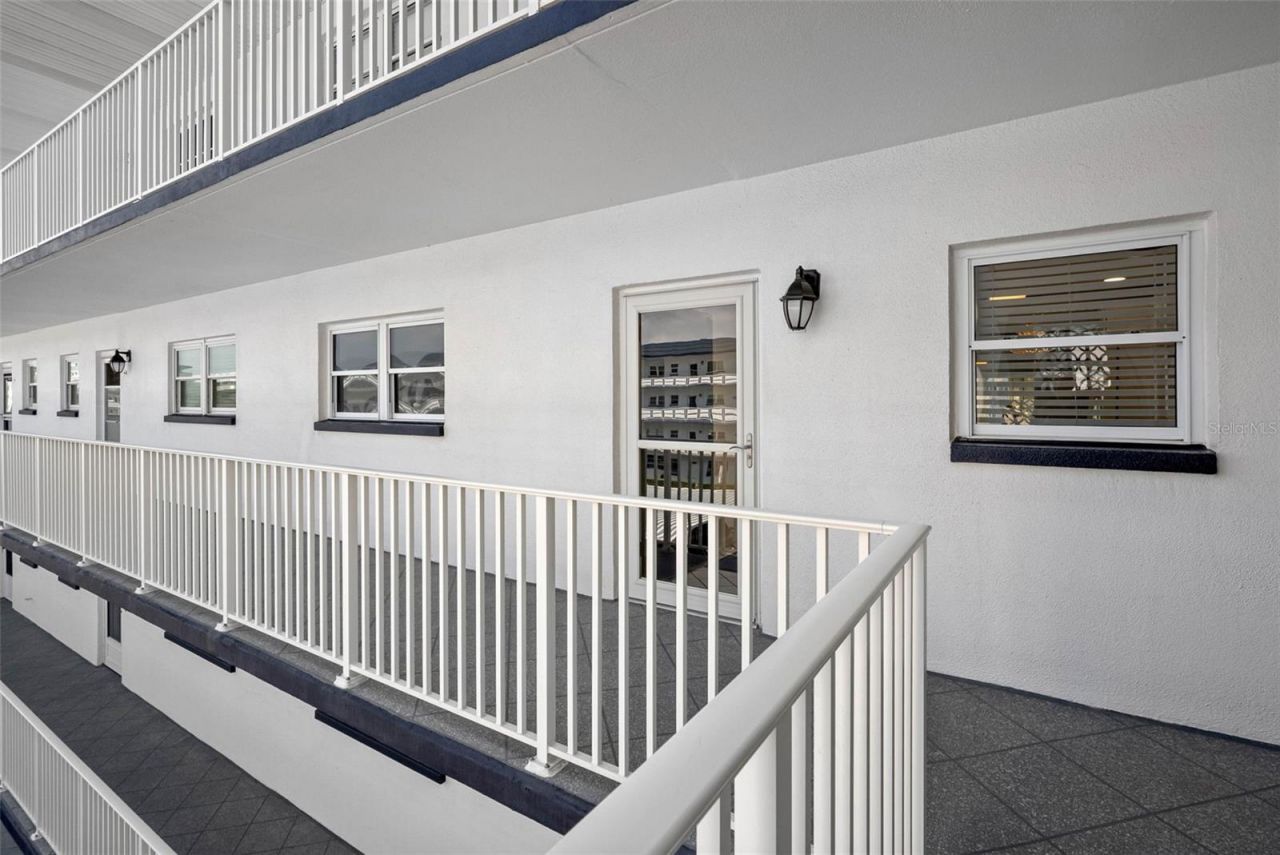 5960 30th Avenue S, Unit 312, Gulfport, FL 33707 Photo